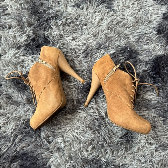 Steve Madden Booties - Picture 5 of 8